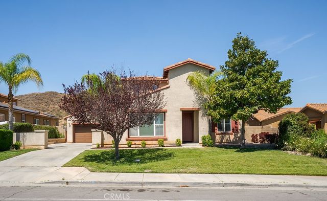 182 Monument, Perris, CA 92570