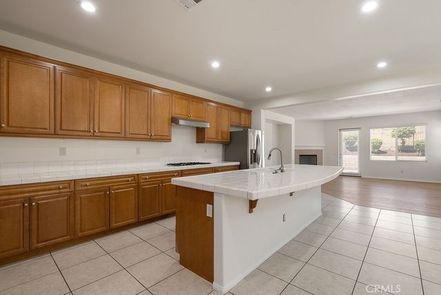 182 Monument, Perris, CA 92570