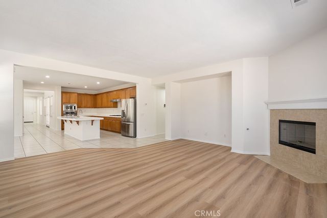 182 Monument, Perris, CA 92570