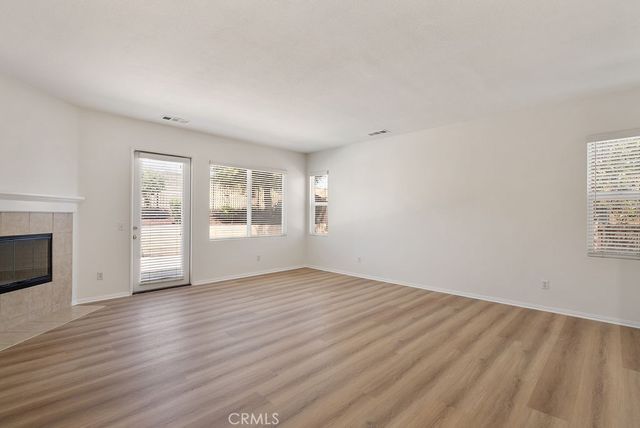 182 Monument, Perris, CA 92570