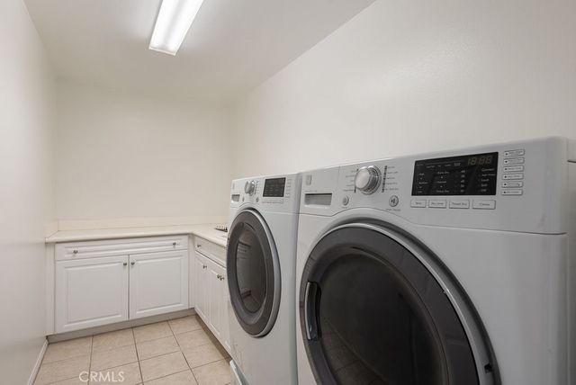 182 Monument, Perris, CA 92570