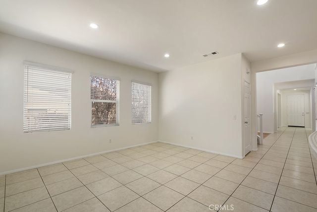 182 Monument, Perris, CA 92570