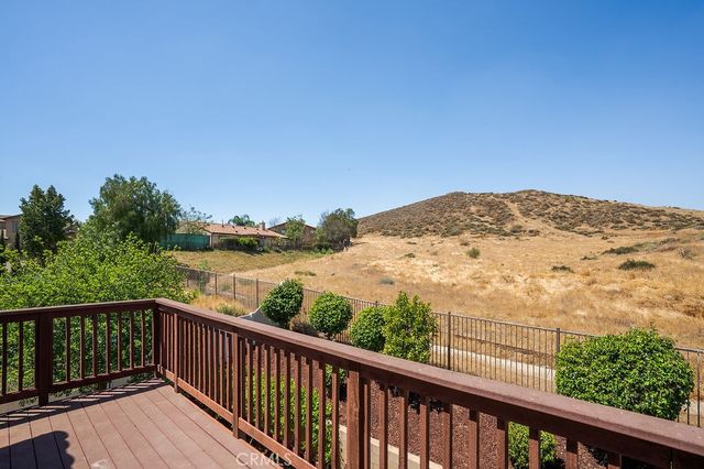 182 Monument, Perris, CA 92570