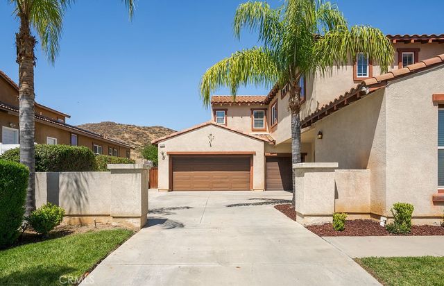 182 Monument, Perris, CA 92570