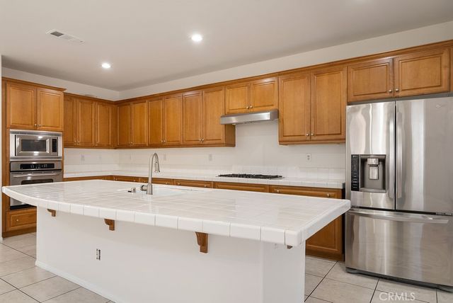 182 Monument, Perris, CA 92570