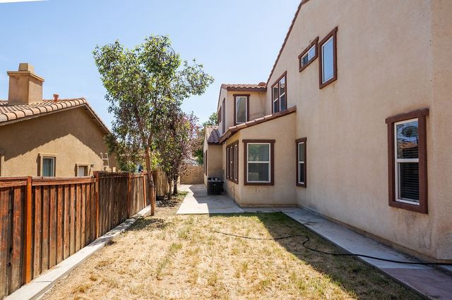 182 Monument, Perris, CA 92570