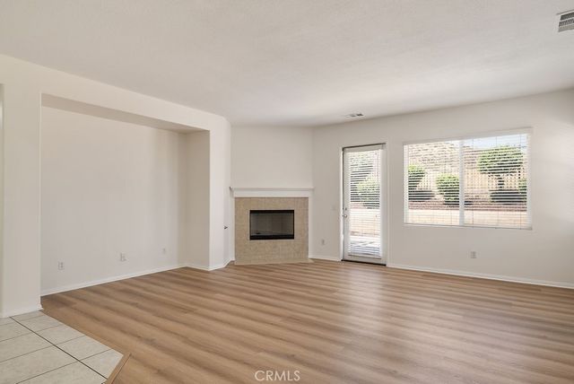 182 Monument, Perris, CA 92570