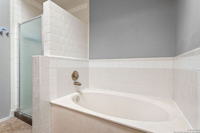 7563 Tantivity, San Antonio, TX 78249