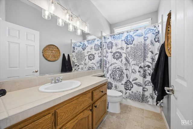 14600 Central Coast Street, Bakersfield, CA 93314