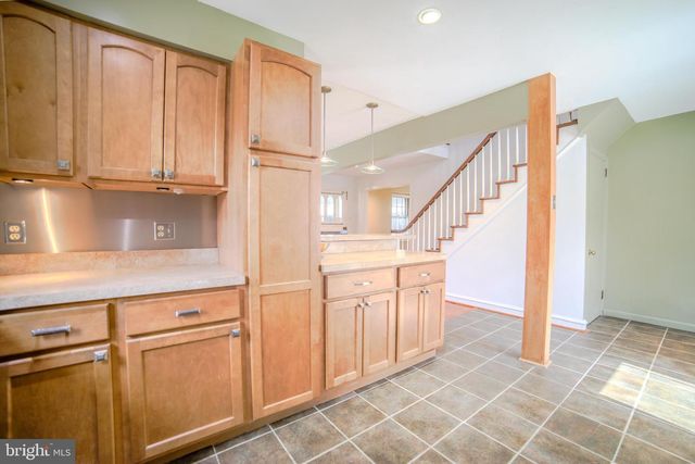 128 HENLEY RD, Wynnewood, PA 19096