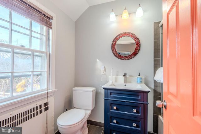 128 HENLEY RD, Wynnewood, PA 19096