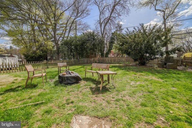 128 HENLEY RD, Wynnewood, PA 19096