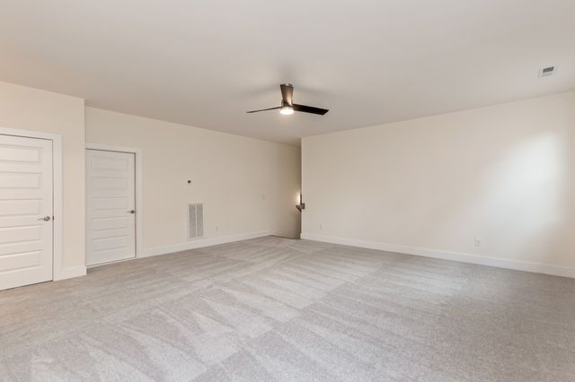 2048 Blackstone Drive, Hendersonville, TN 37075