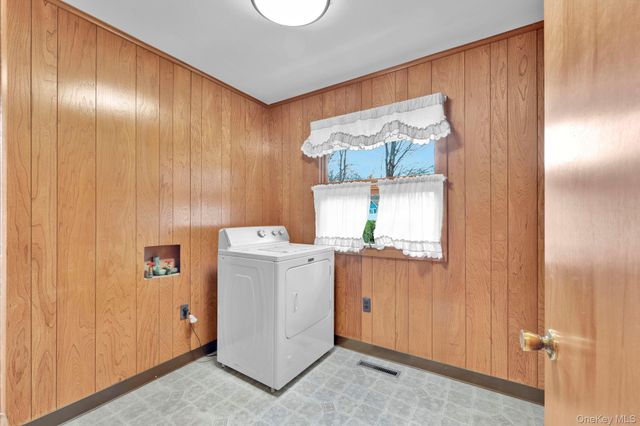 4 Oak Street, Chester, NY 10918