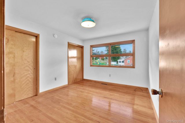 4 Oak Street, Chester, NY 10918