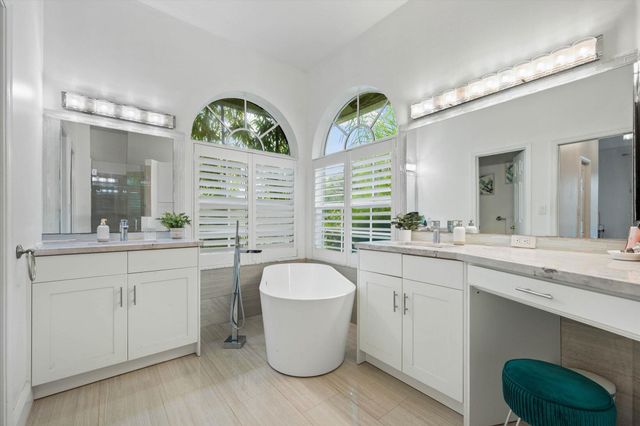 2647 EDGEWATER Drive, Weston, FL 33332