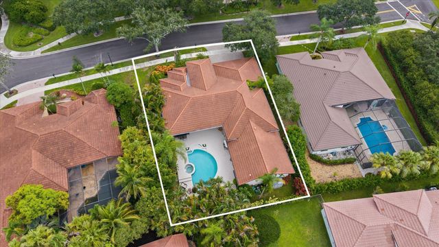 2647 EDGEWATER Drive, Weston, FL 33332