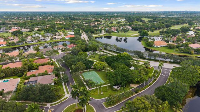2647 EDGEWATER Drive, Weston, FL 33332