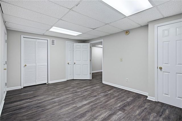1805 Queen Anne Court, Atlanta, GA 30350