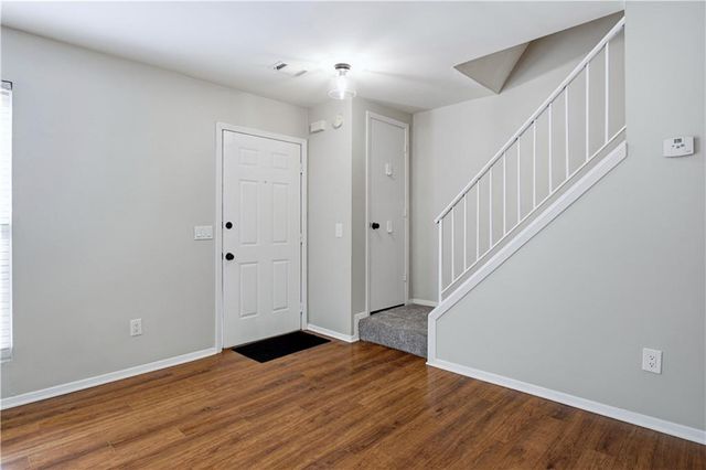 1805 Queen Anne Court, Atlanta, GA 30350