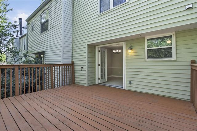 1805 Queen Anne Court, Atlanta, GA 30350