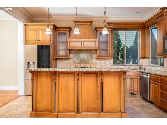 14687 Se PEBBLE BEACH Dr, Happy Valley, OR 97086