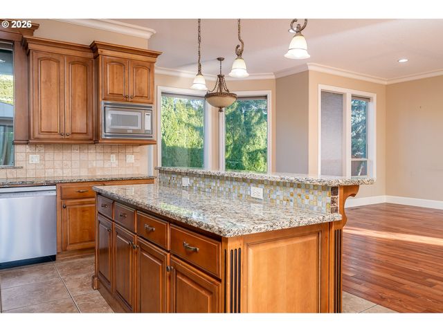 14687 Se PEBBLE BEACH Dr, Happy Valley, OR 97086