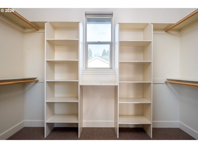 14687 Se PEBBLE BEACH Dr, Happy Valley, OR 97086