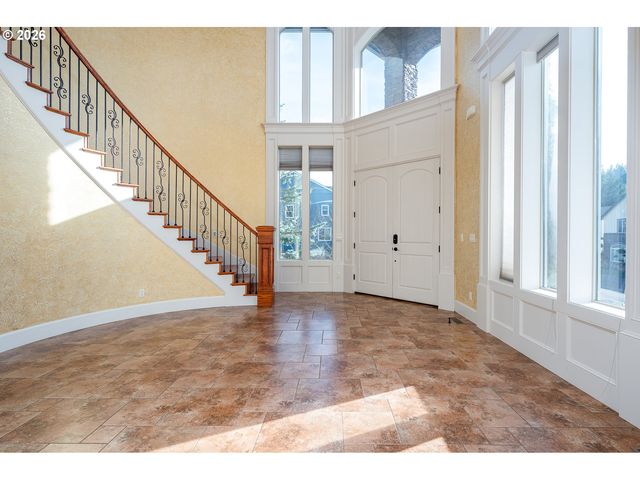 14687 Se PEBBLE BEACH Dr, Happy Valley, OR 97086