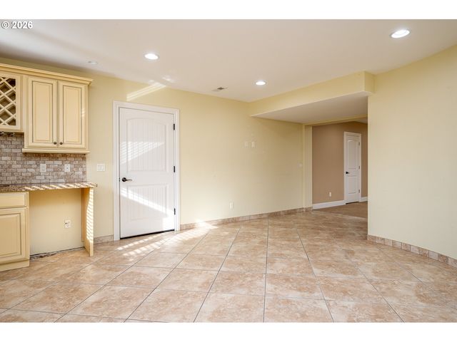 14687 Se PEBBLE BEACH Dr, Happy Valley, OR 97086