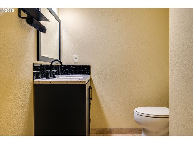 14687 Se PEBBLE BEACH Dr, Happy Valley, OR 97086