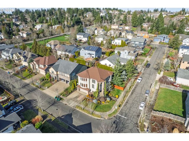 14687 Se PEBBLE BEACH Dr, Happy Valley, OR 97086