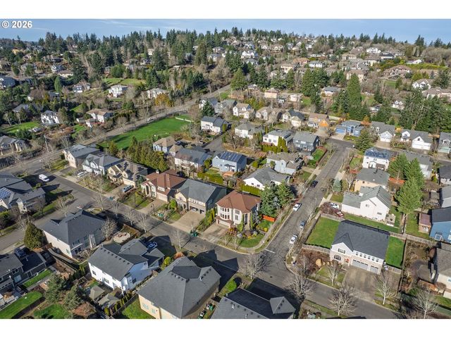 14687 Se PEBBLE BEACH Dr, Happy Valley, OR 97086