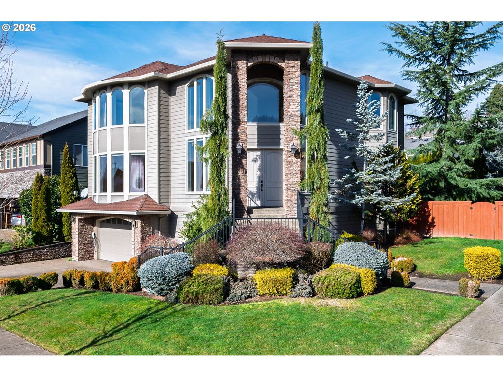 14687 Se PEBBLE BEACH Dr, Happy Valley, OR 97086