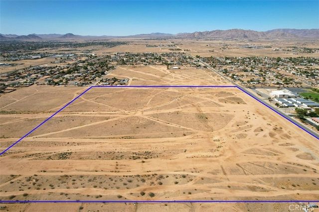 33 Mesquite Road, Apple Valley, CA 92308