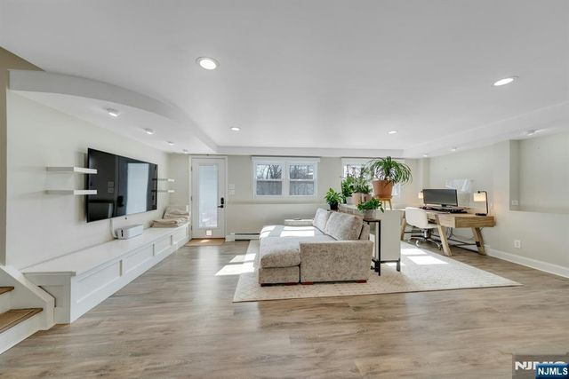 108 Hendrickson, Haworth, NJ 07641