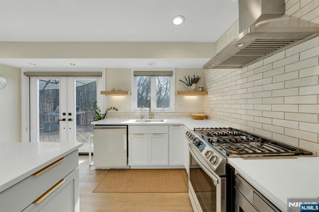 108 Hendrickson, Haworth, NJ 07641