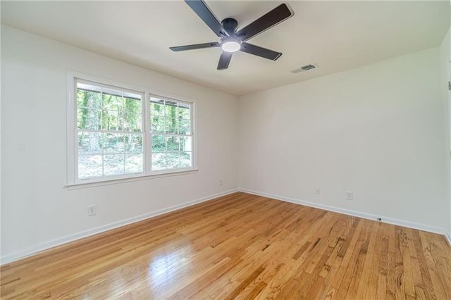 664 Hickory Ridge Road SW, Lilburn, GA 30047