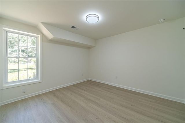 664 Hickory Ridge Road SW, Lilburn, GA 30047