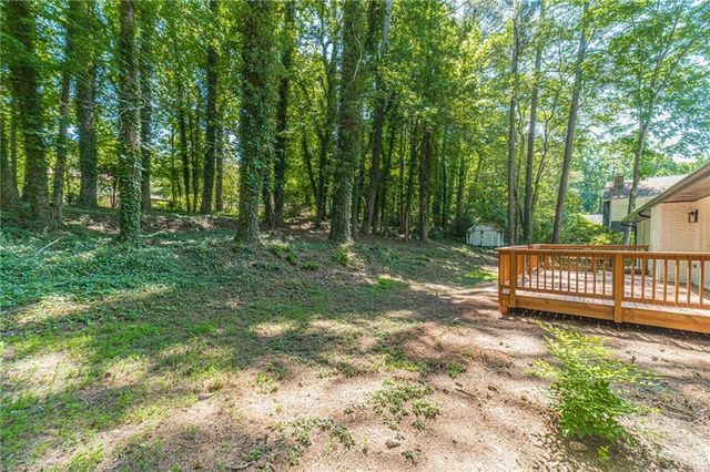 664 Hickory Ridge Road SW, Lilburn, GA 30047