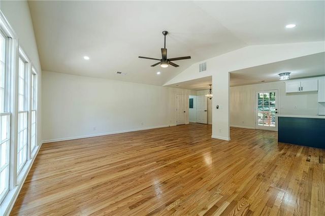 664 Hickory Ridge Road SW, Lilburn, GA 30047