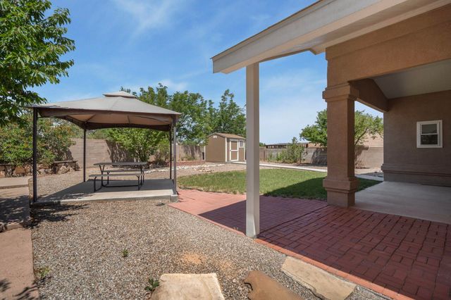 9423 E Travilla Drive NW, Albuquerque, NM 87114