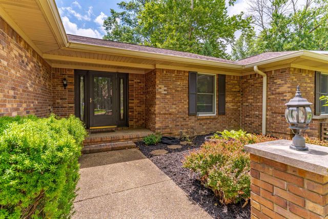 2611 Deerfield Drive, Evansville, IN 47725