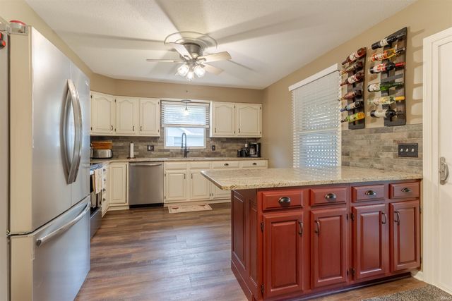 2611 Deerfield Drive, Evansville, IN 47725