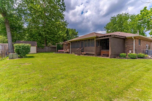 2611 Deerfield Drive, Evansville, IN 47725