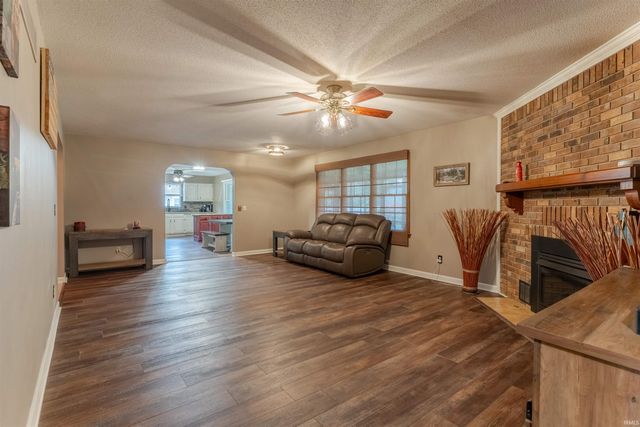 2611 Deerfield Drive, Evansville, IN 47725