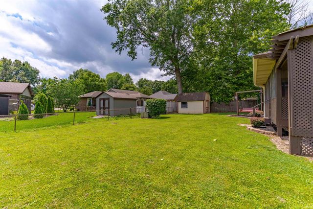 2611 Deerfield Drive, Evansville, IN 47725