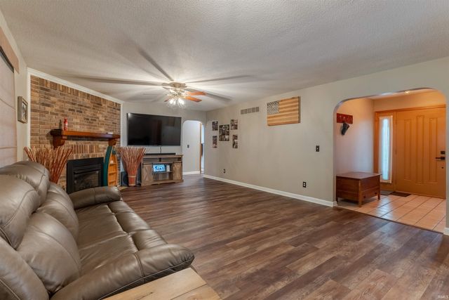 2611 Deerfield Drive, Evansville, IN 47725
