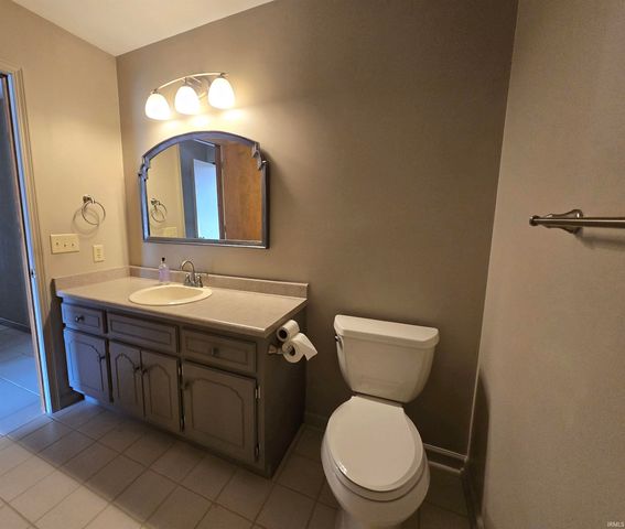 5717 Bayside Drive, Fort Wayne, IN 46815