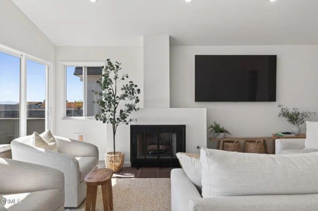 4229 Faria Road, Ventura, CA 93001